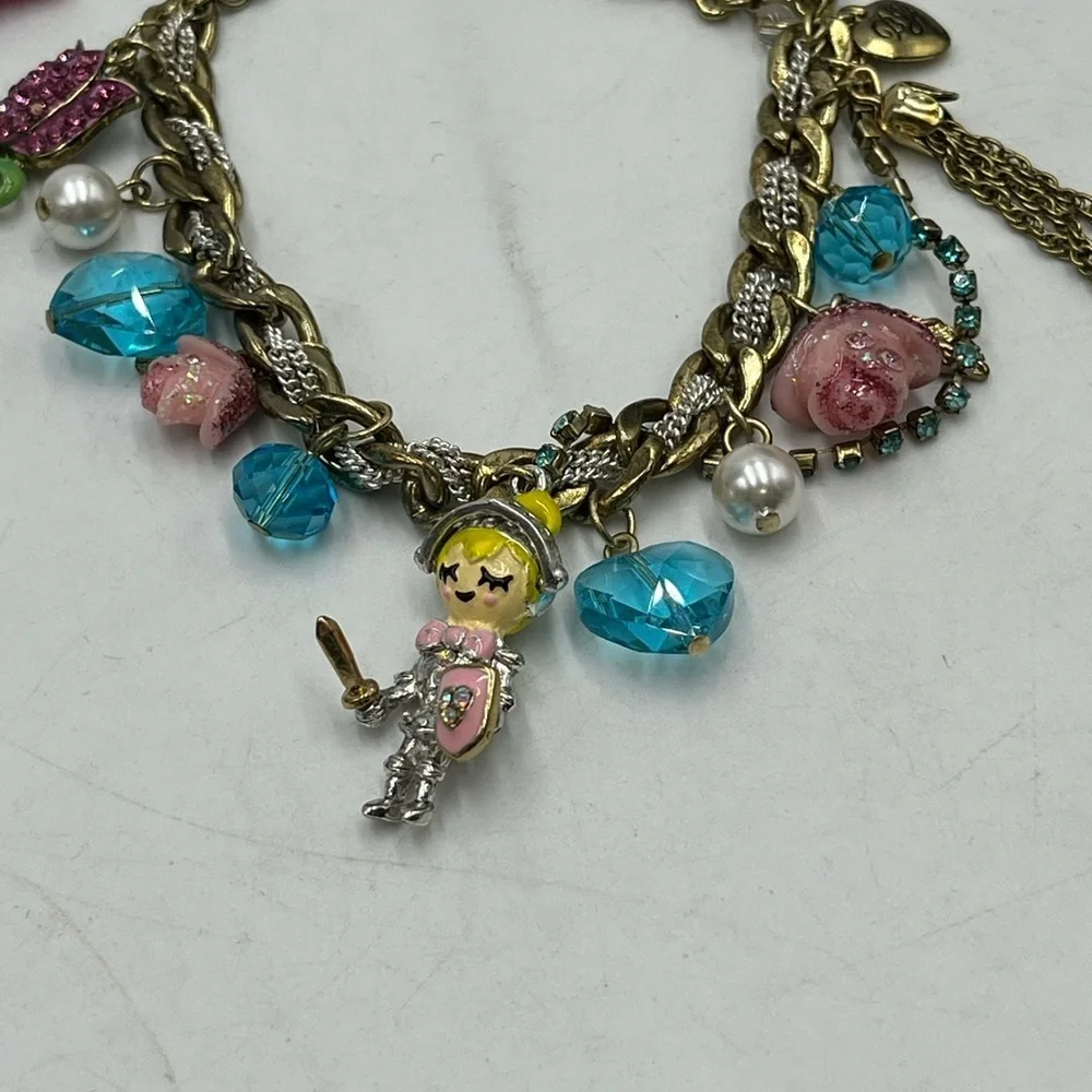 Betsey Johnson 
